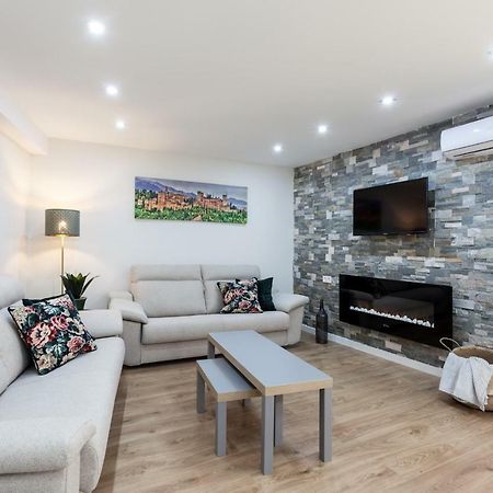 Apartamentos Reina Isabel Гранада Екстериор снимка