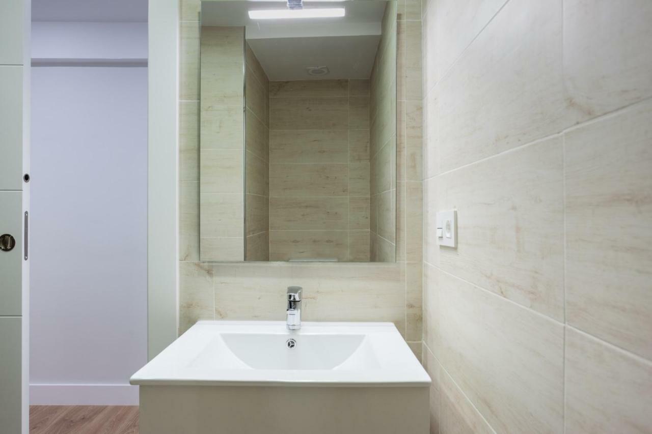 Apartamentos Reina Isabel Гранада Екстериор снимка