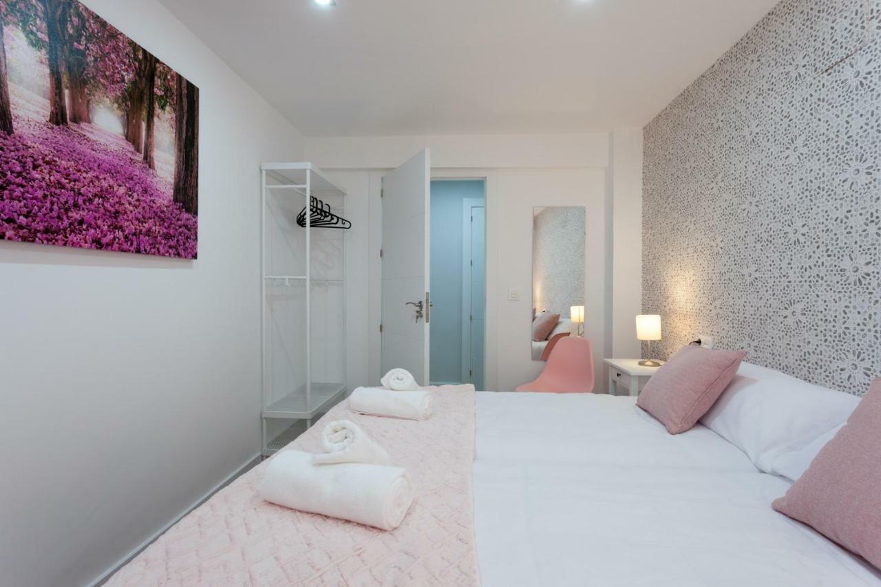 Apartamentos Reina Isabel Гранада Екстериор снимка