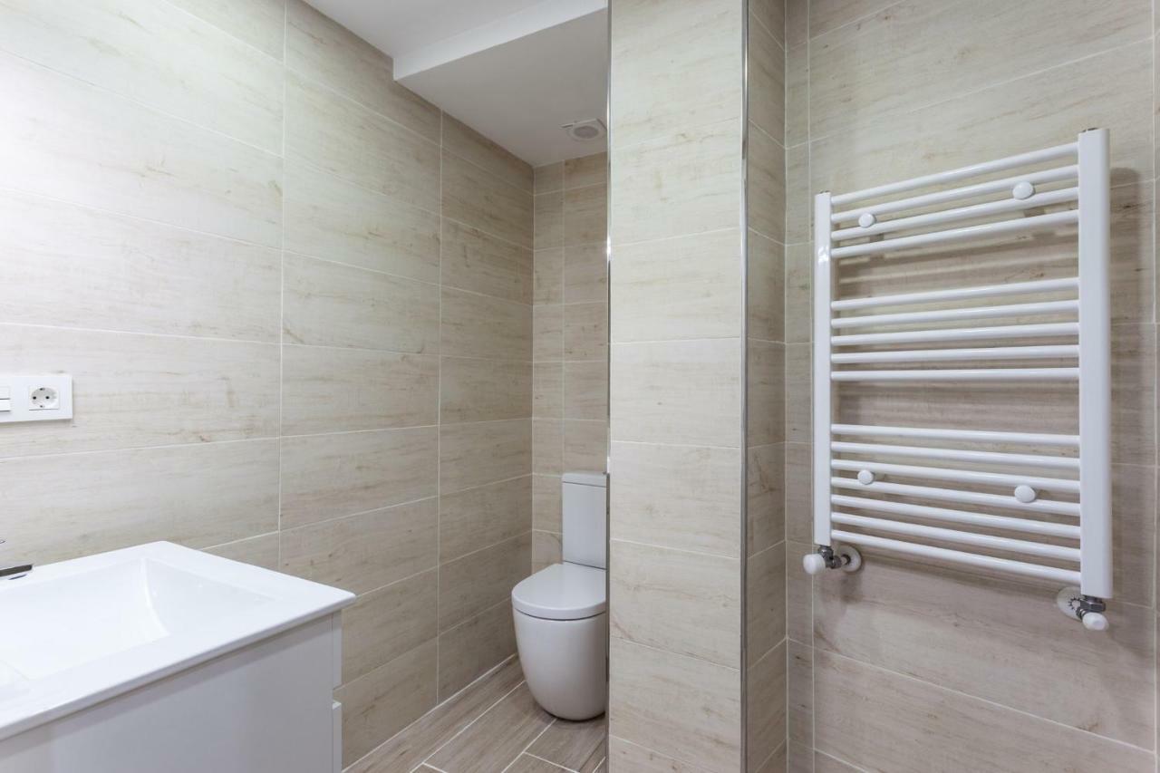 Apartamentos Reina Isabel Гранада Екстериор снимка