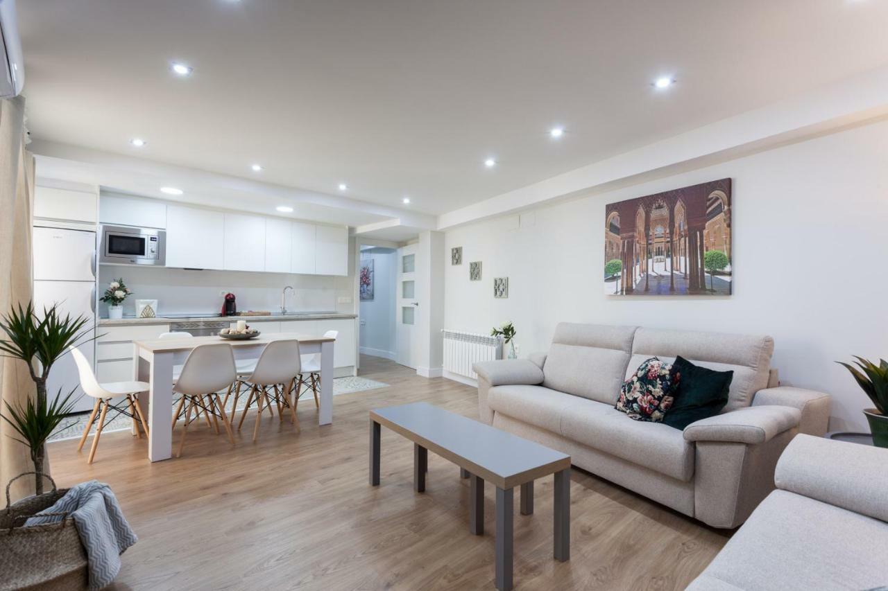 Apartamentos Reina Isabel Гранада Екстериор снимка