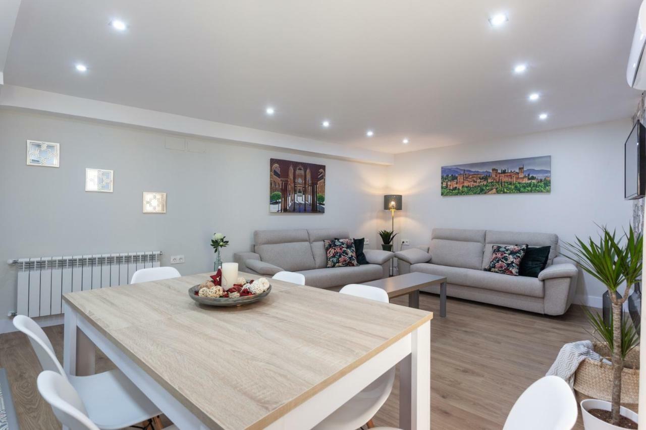 Apartamentos Reina Isabel Гранада Екстериор снимка